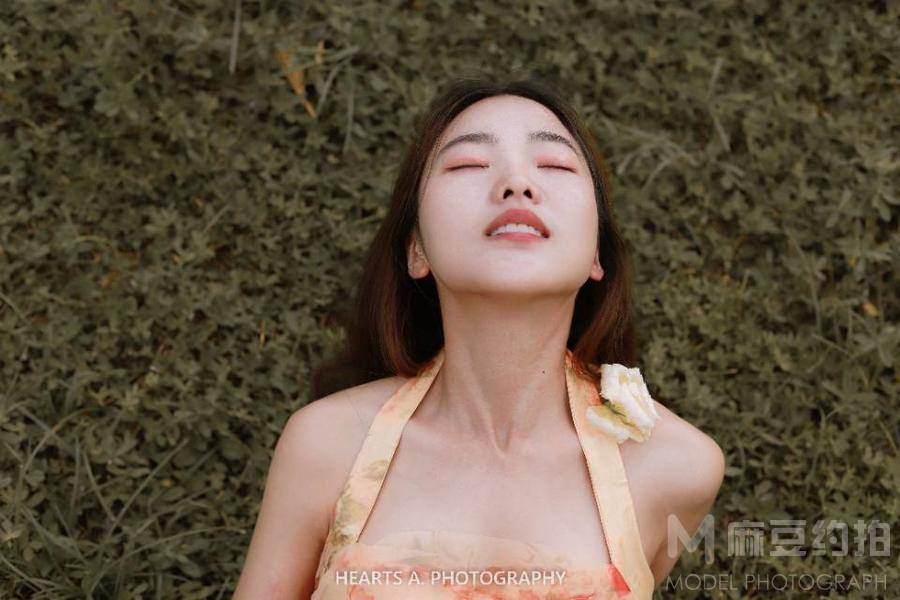 胶片模特