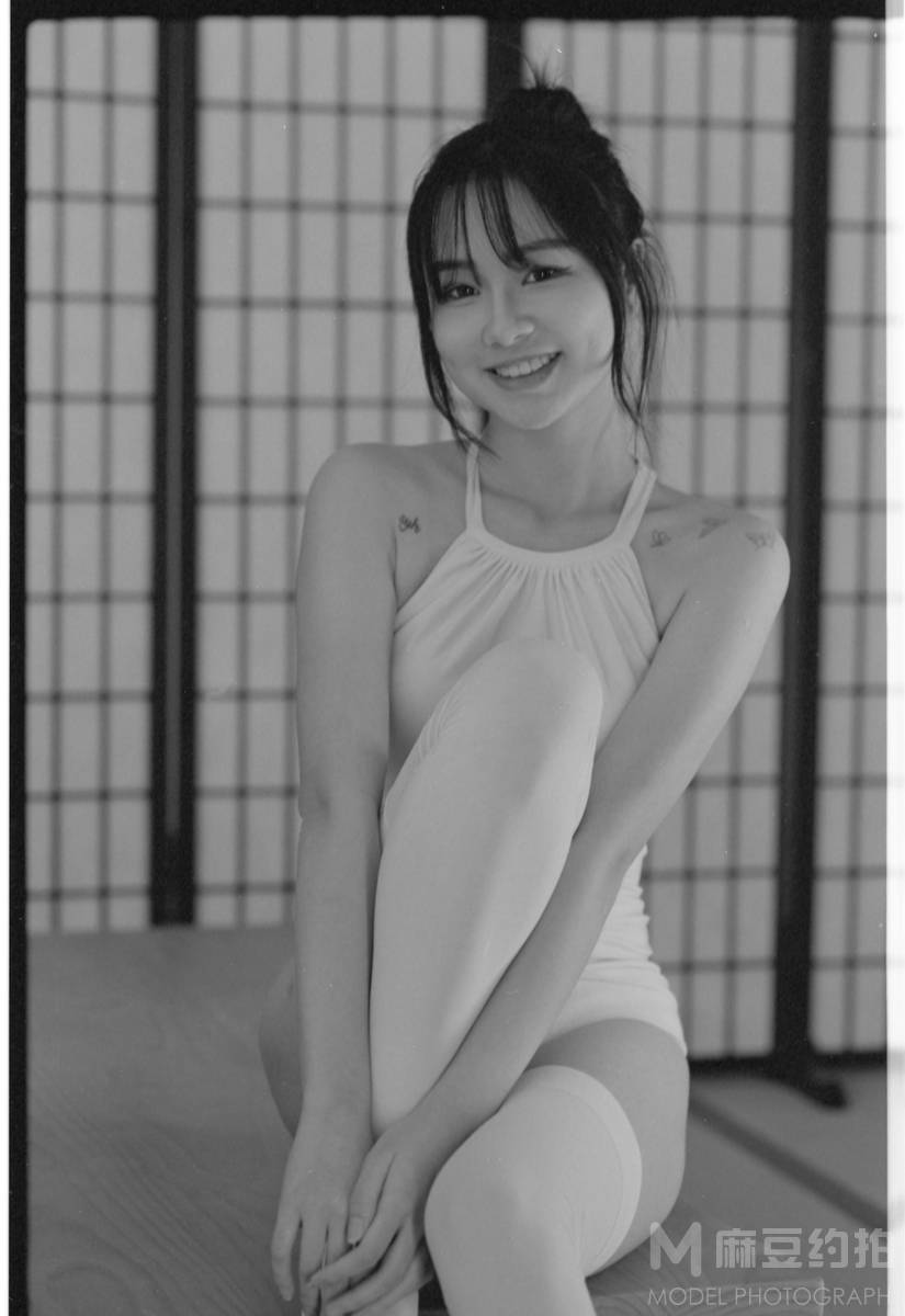 胶片模特
