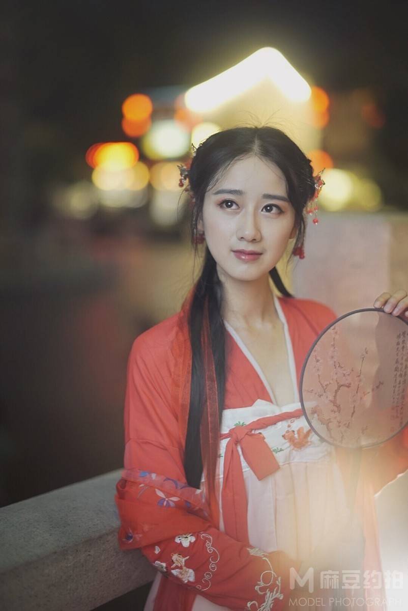汉服模特