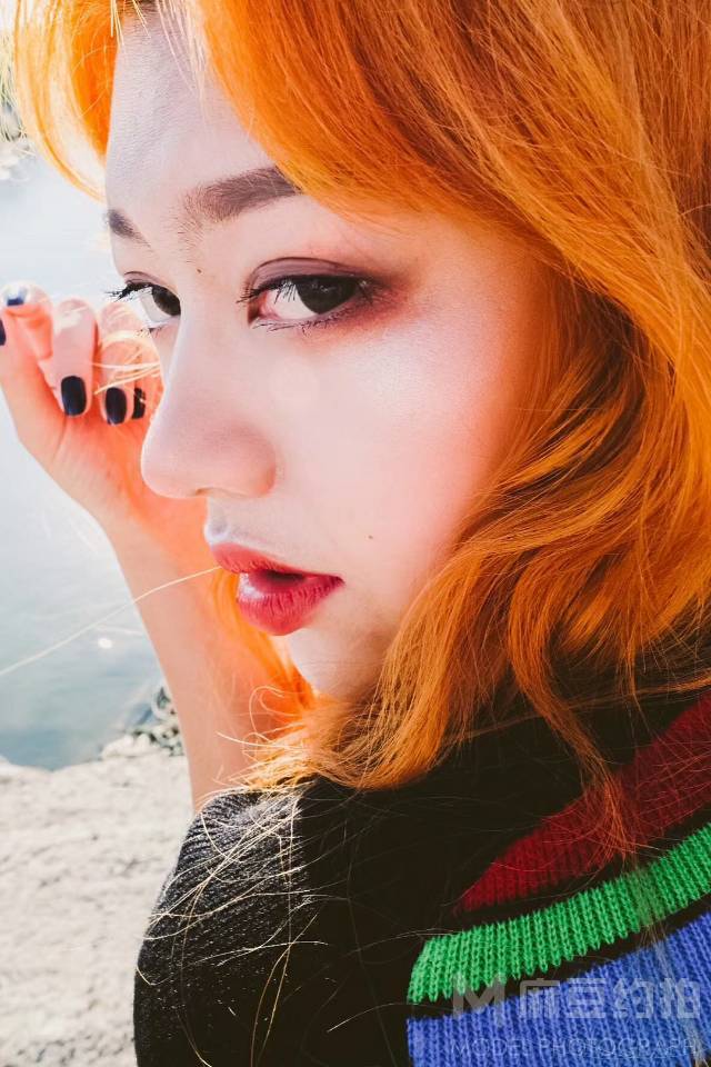 情绪模特