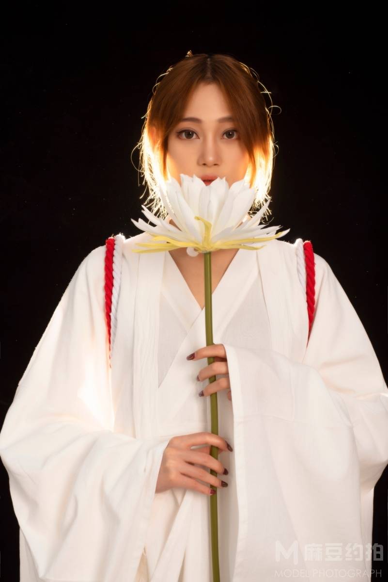黑白模特