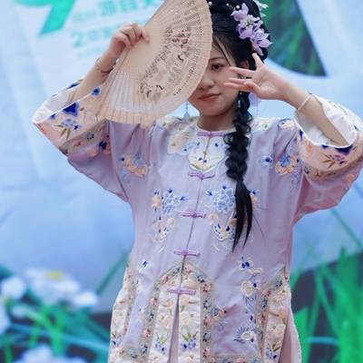 汉服模特