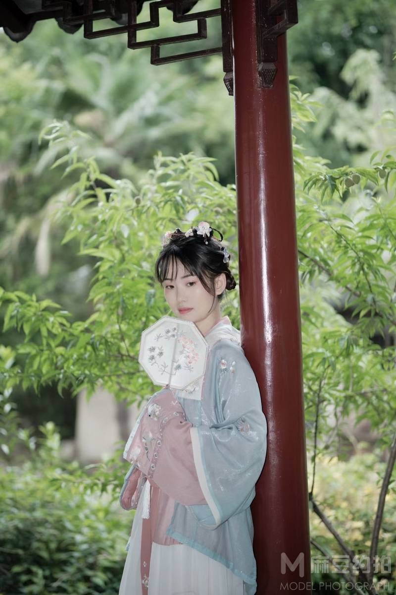 清新模特