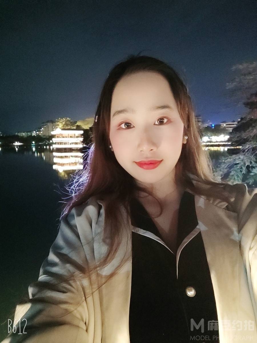 夜景模特
