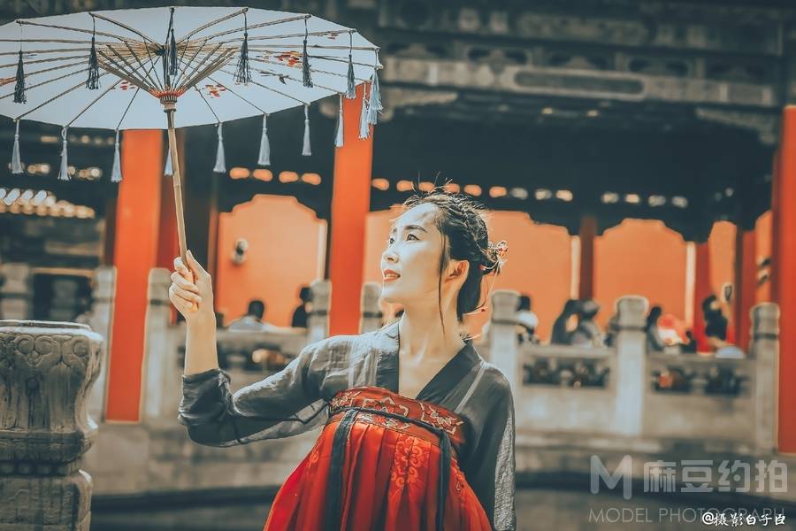 汉服模特