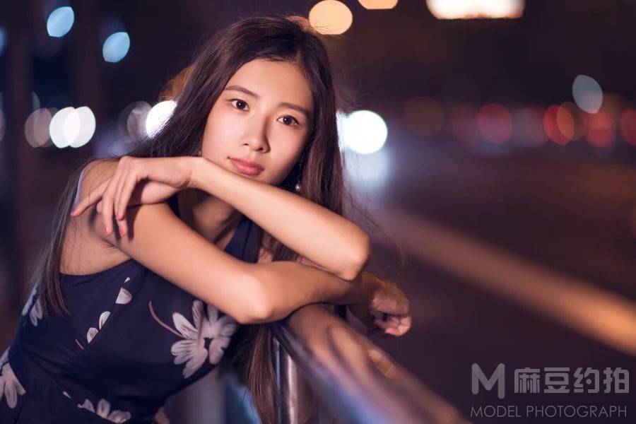 夜景模特