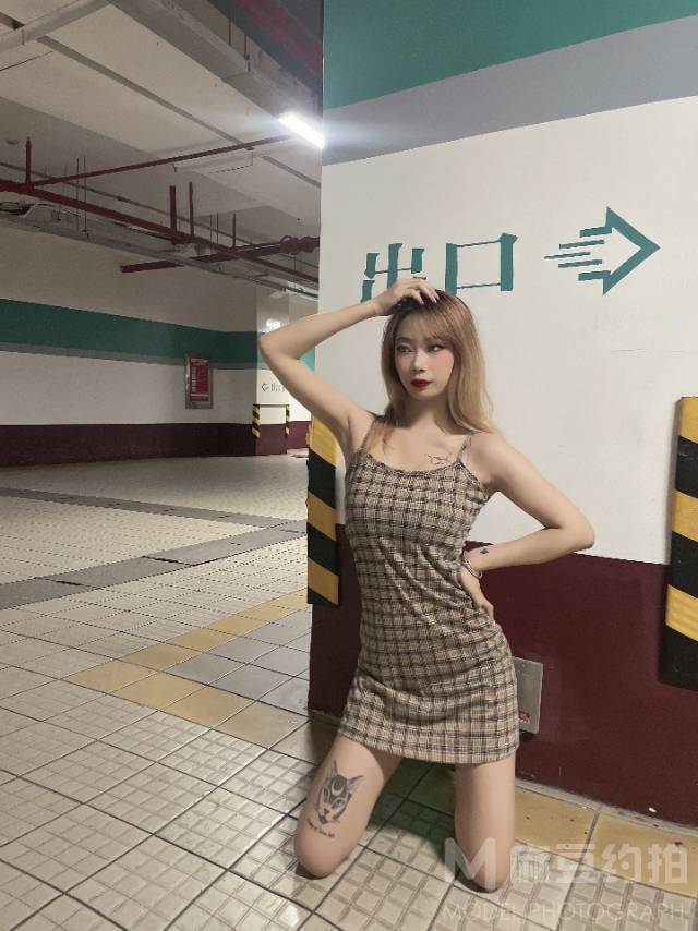 暗黑模特