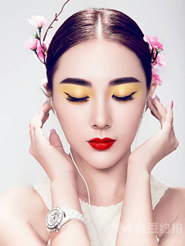 妆容模特
