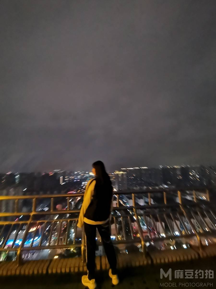 胶片模特