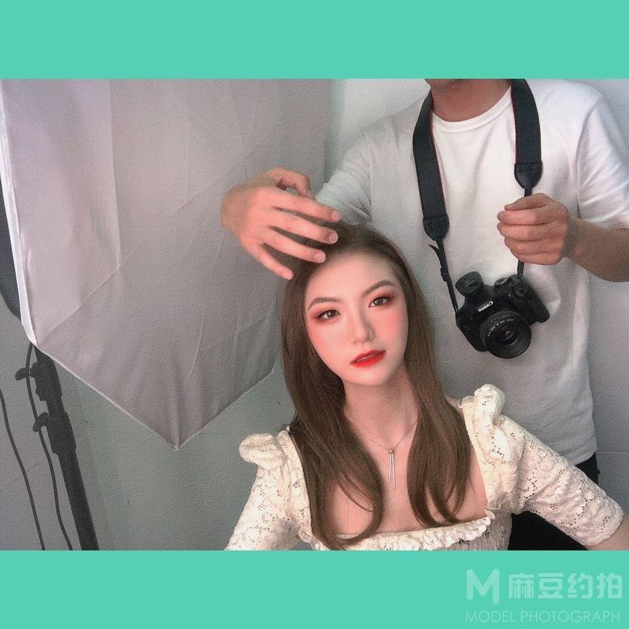 妆容模特
