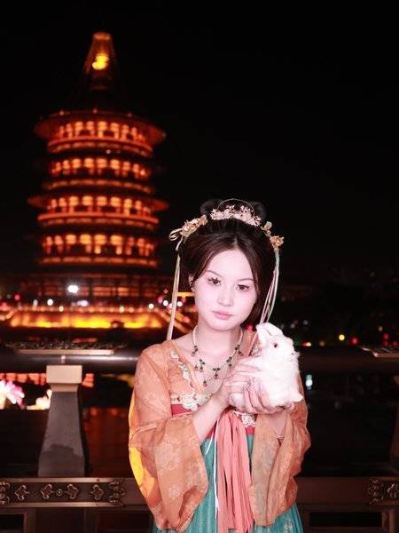 汉服模特