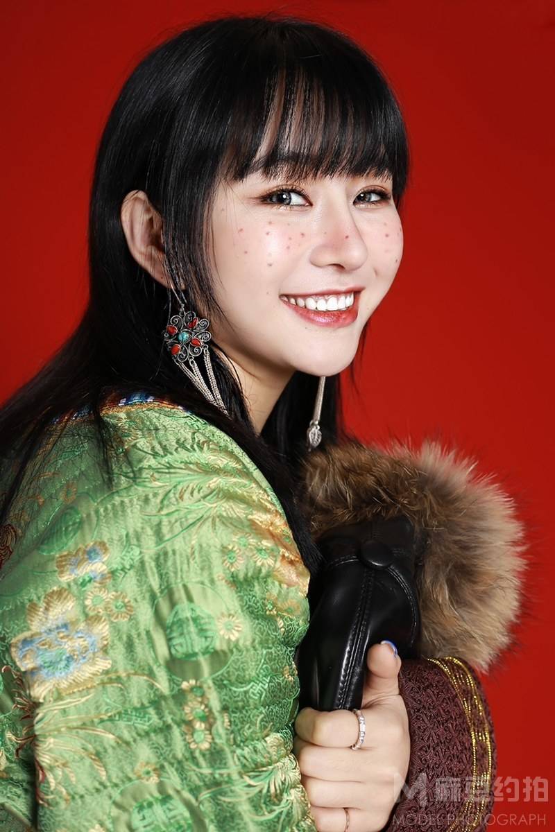 情绪模特