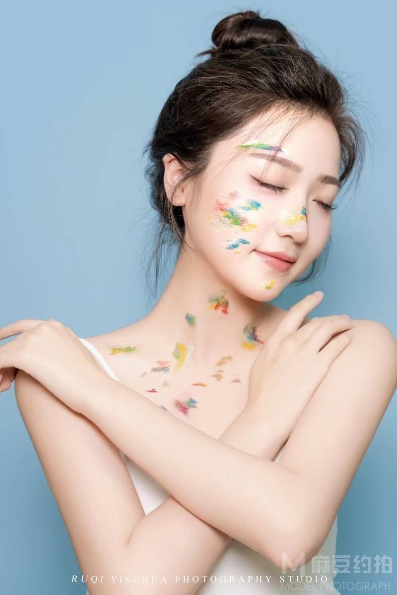 清新模特