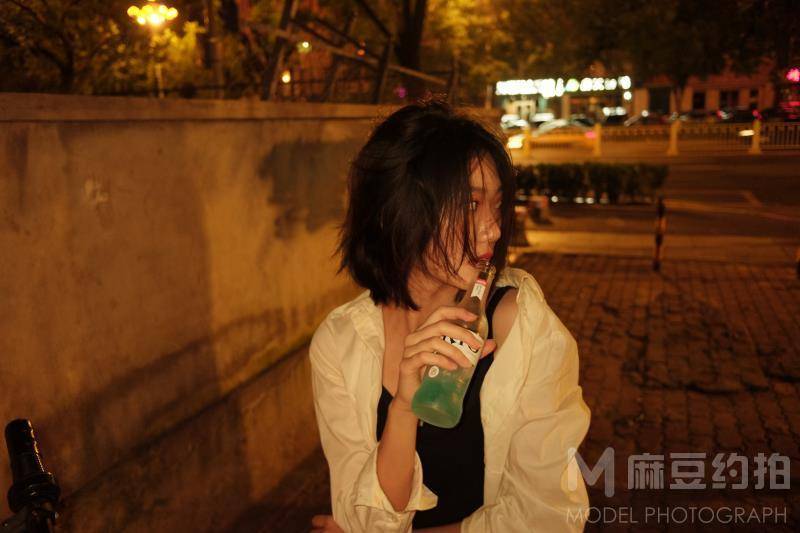 夜景模特