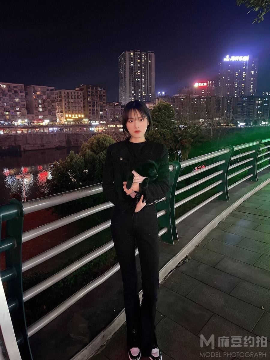 暗黑模特