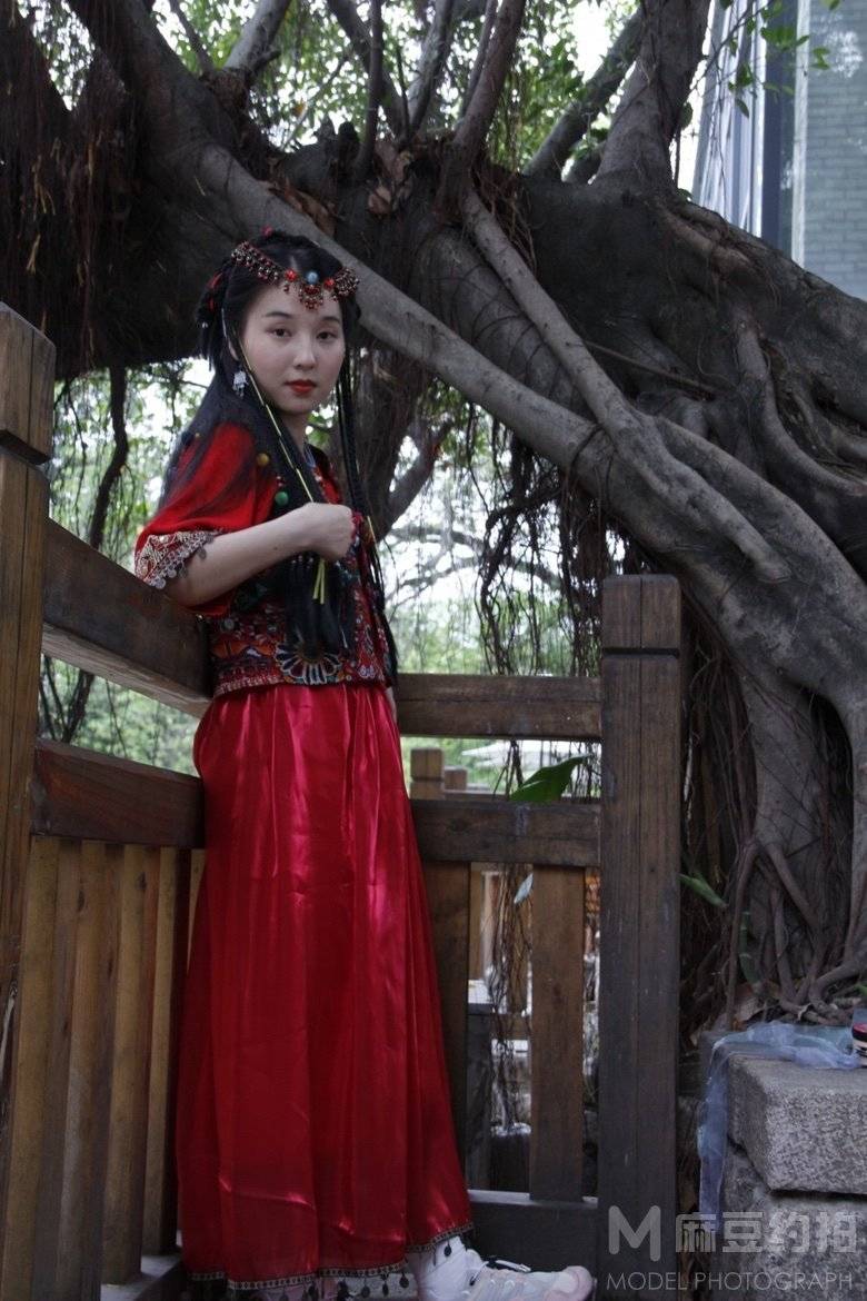 汉服模特