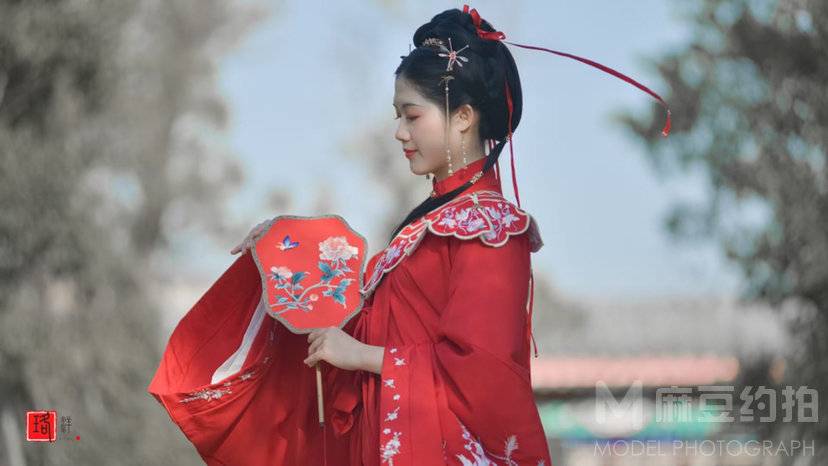 汉服模特
