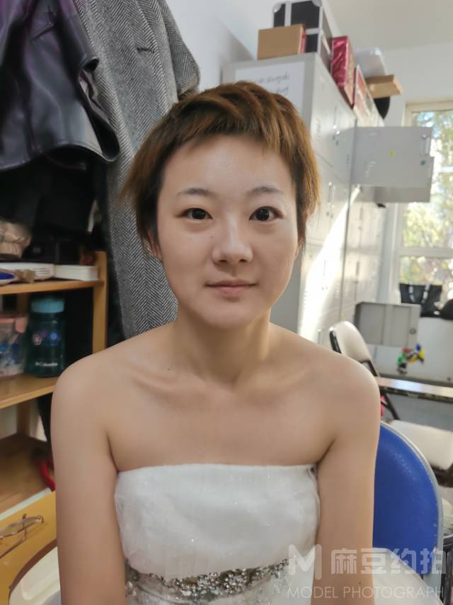 妆容模特