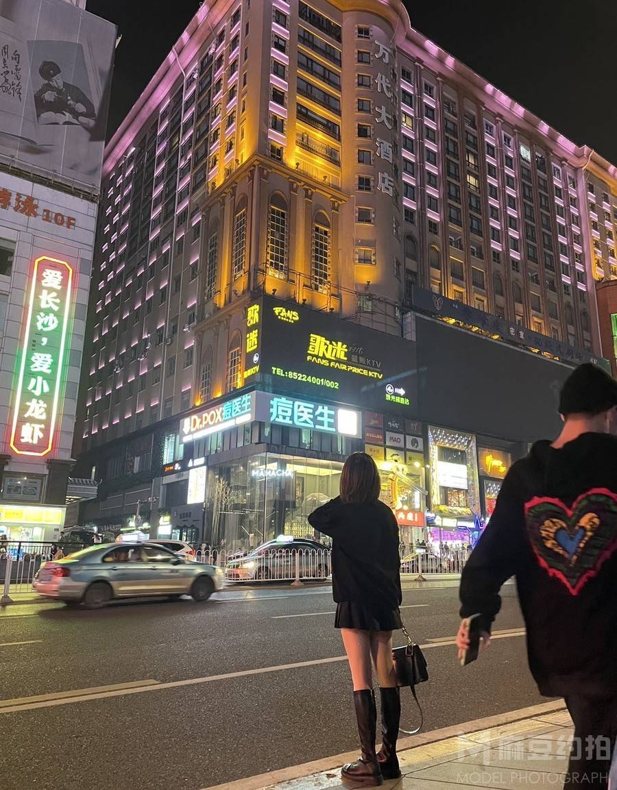 校园模特