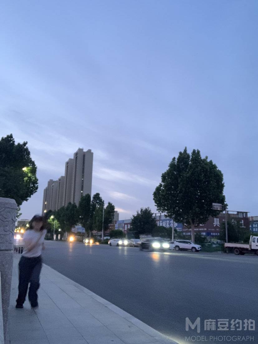 夜景模特