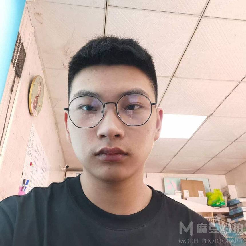 纪实模特