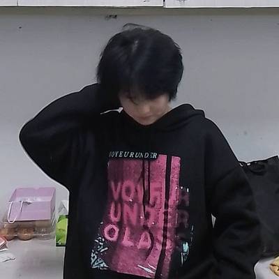 黑白模特