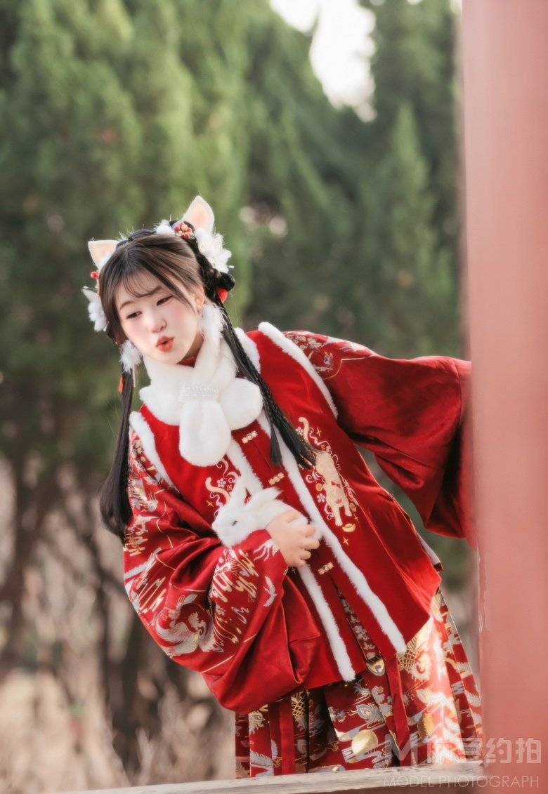 汉服模特