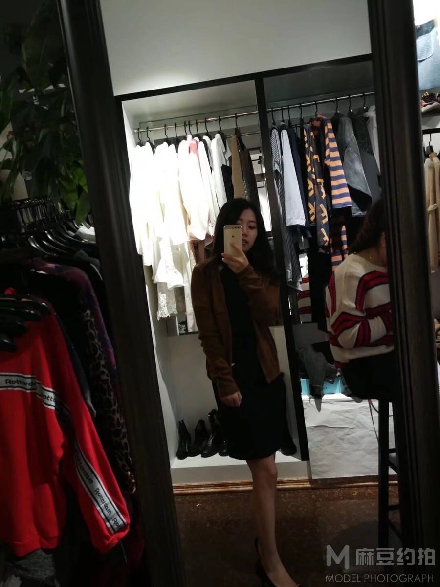 清新模特
