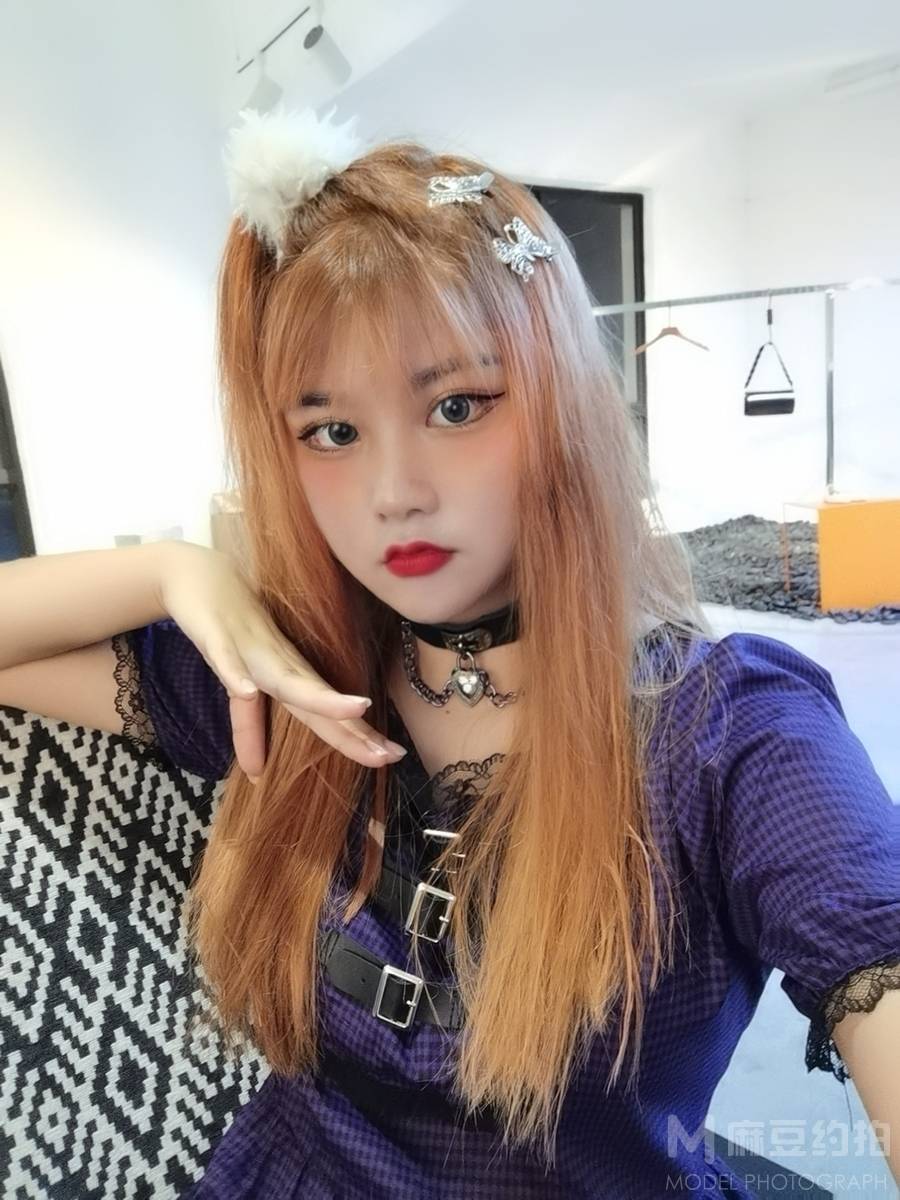 暗黑模特
