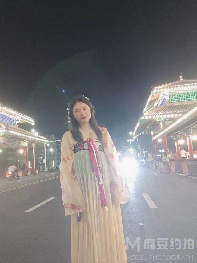 民国模特