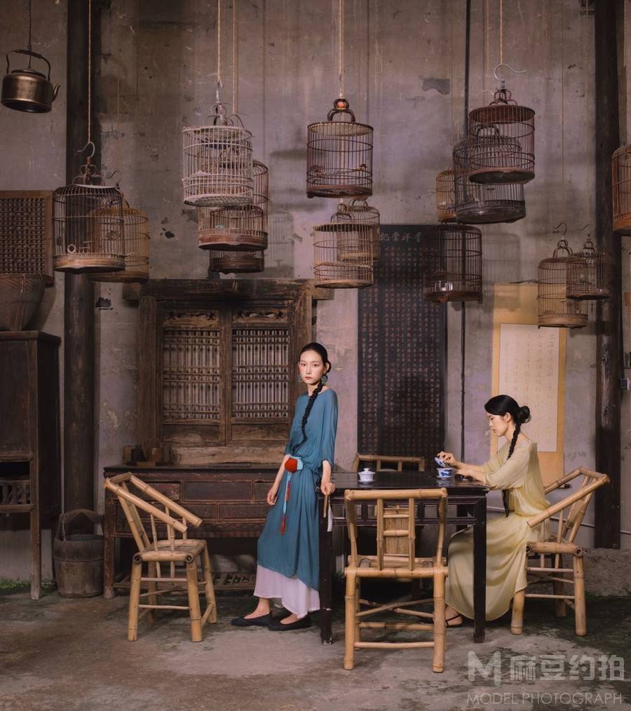 情绪模特