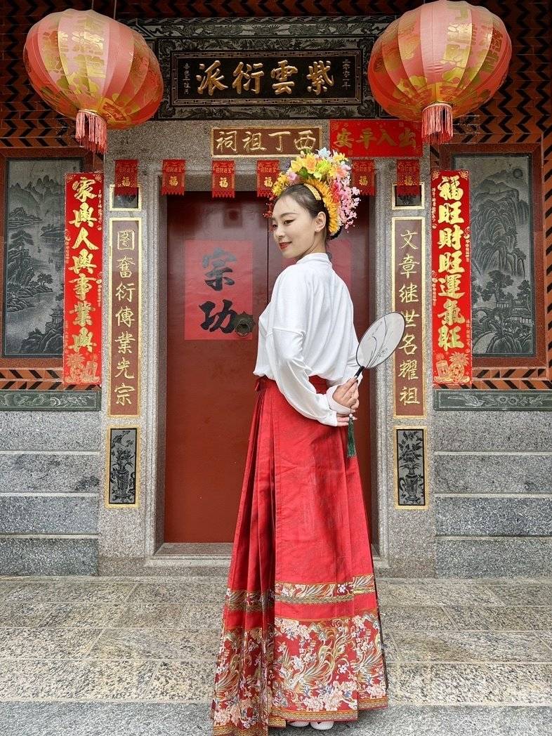 汉服模特