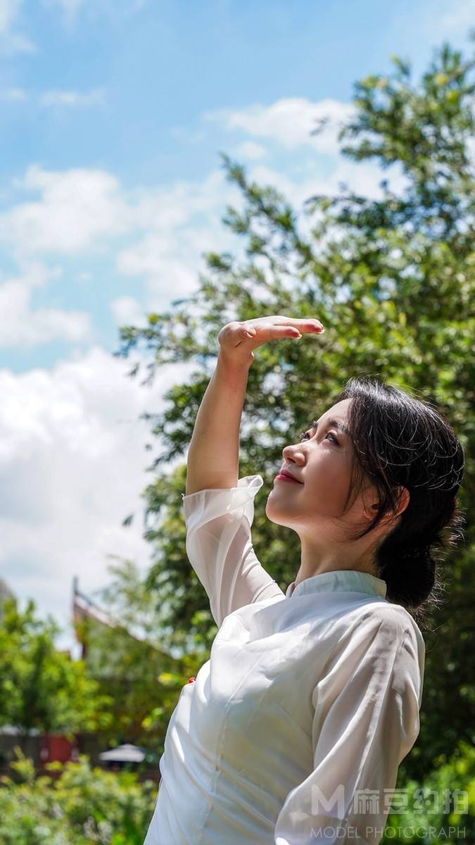 清新模特