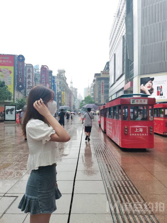 校园模特