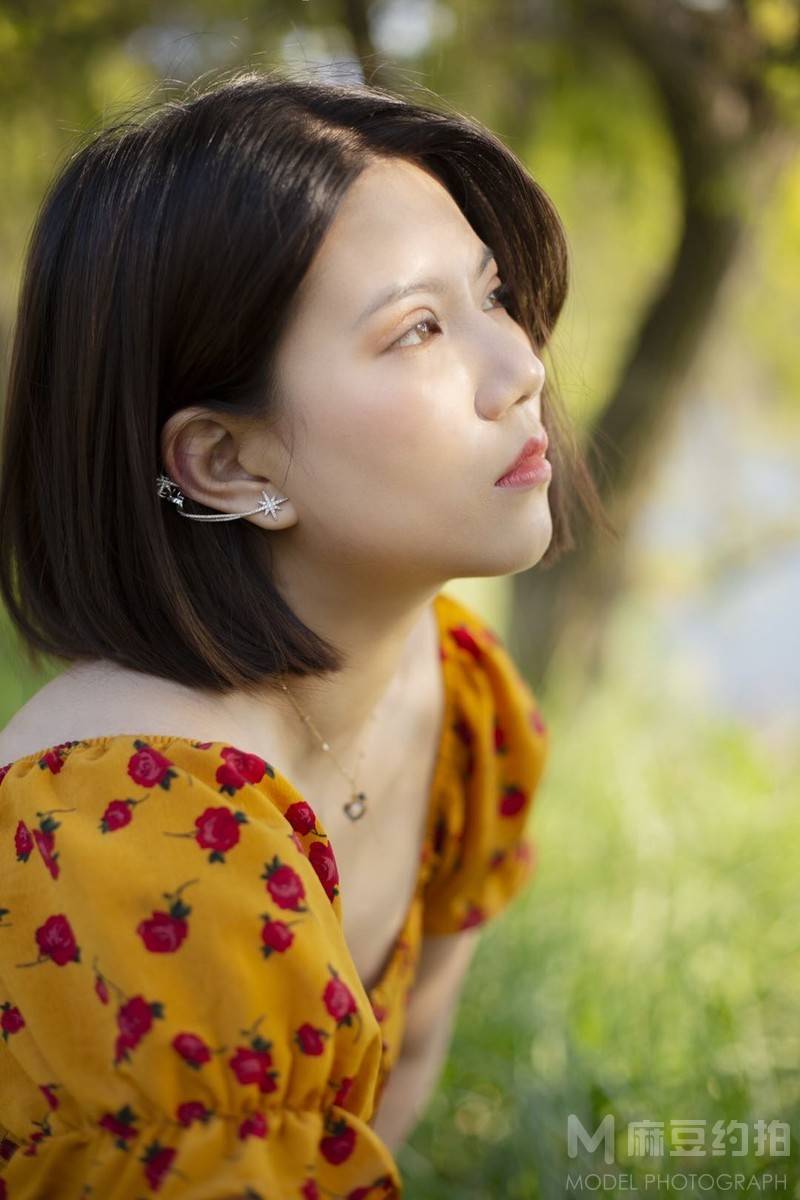 情绪模特