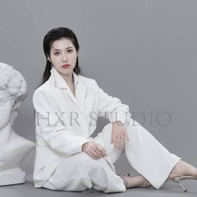 黑白模特