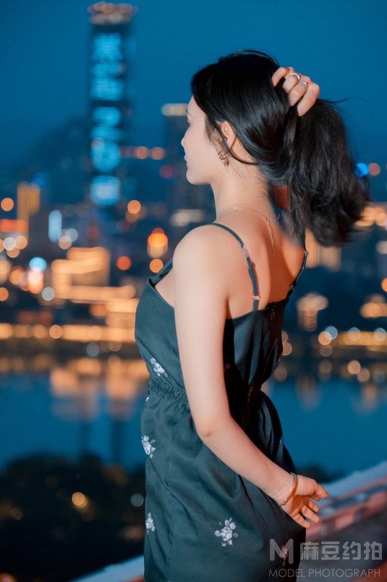 夜景模特