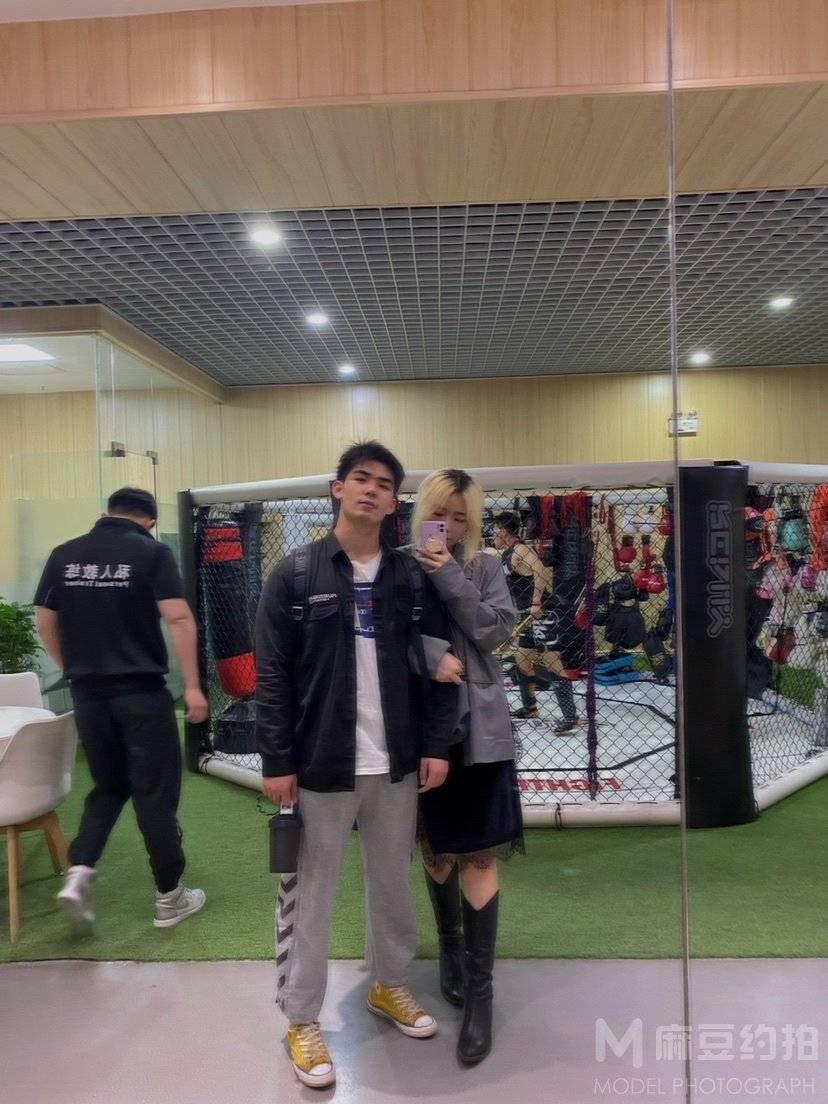 情侣模特