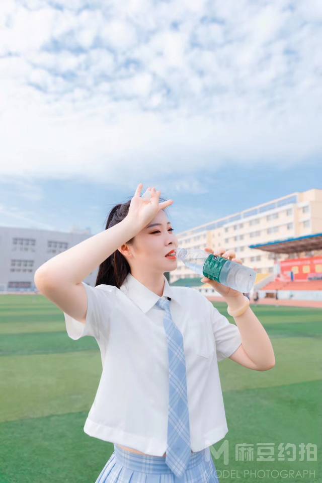 校园模特