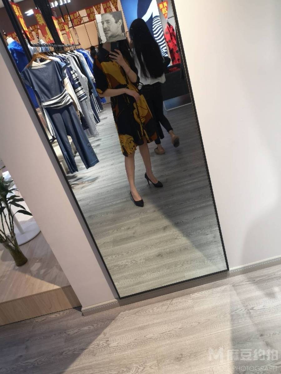 商务模特