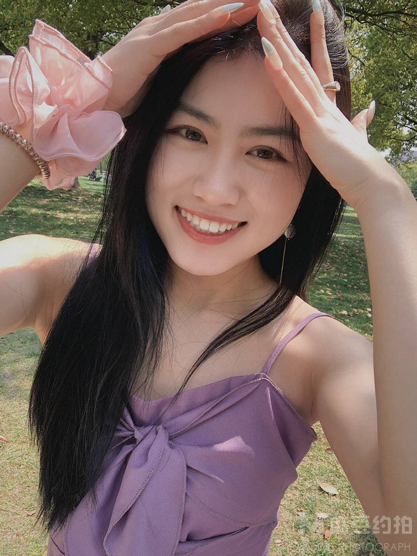 黑白模特