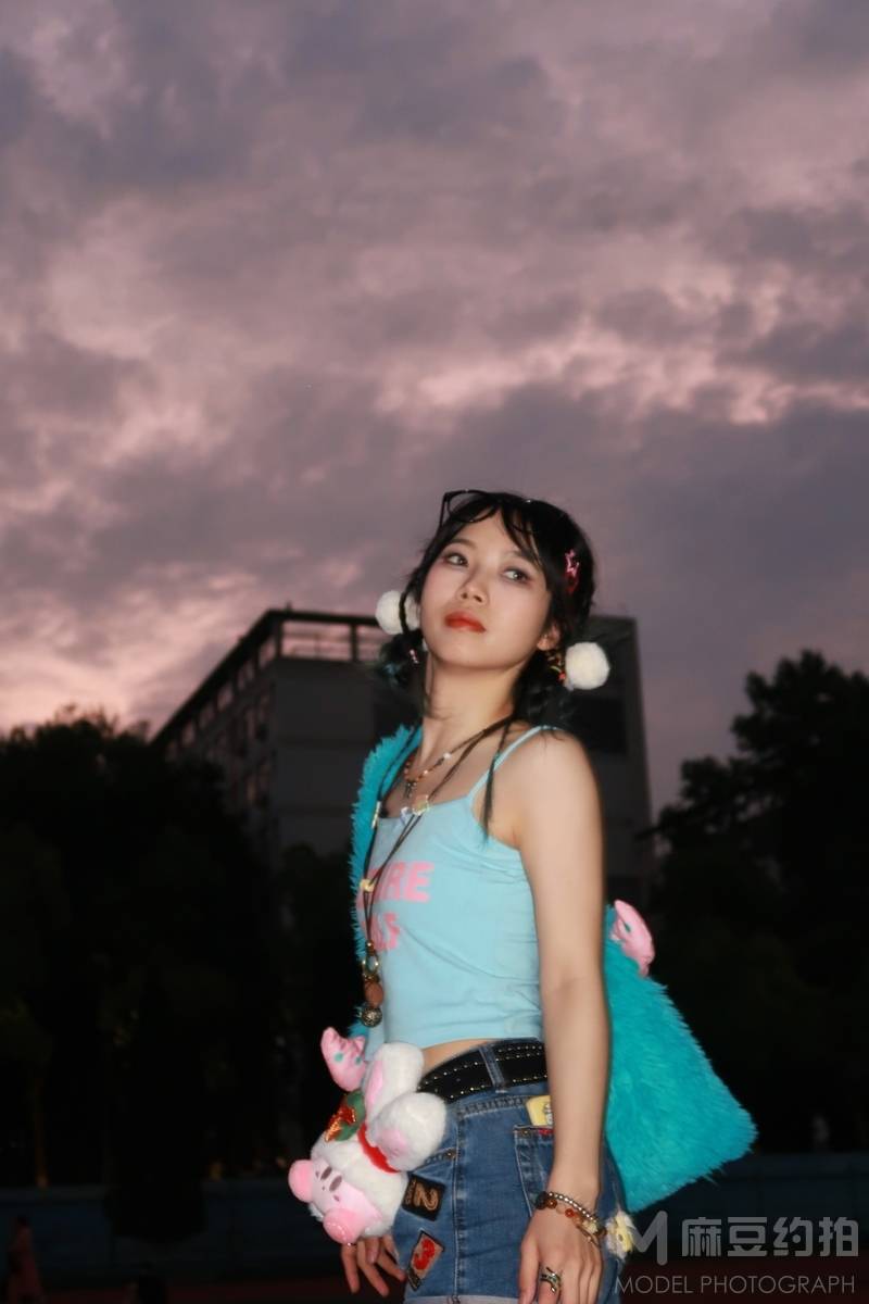 夜景模特