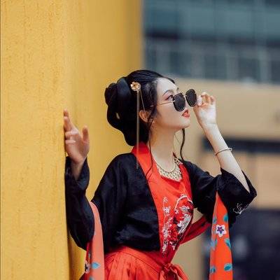 汉服模特