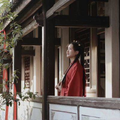 汉服模特