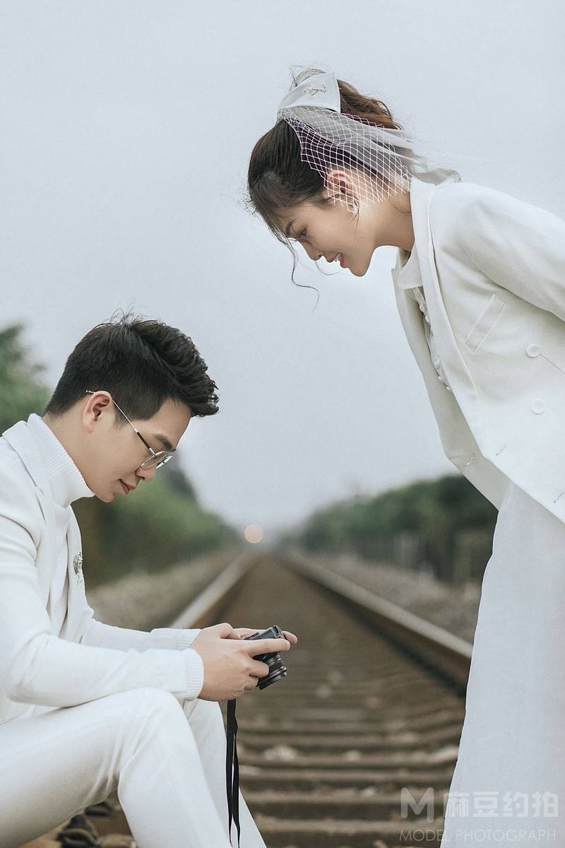 情侣模特