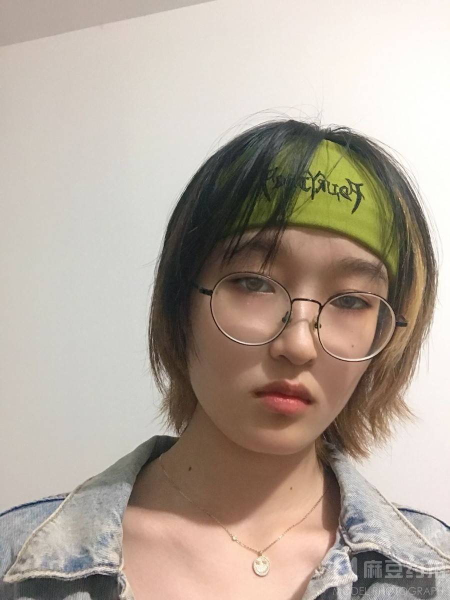 暗黑模特