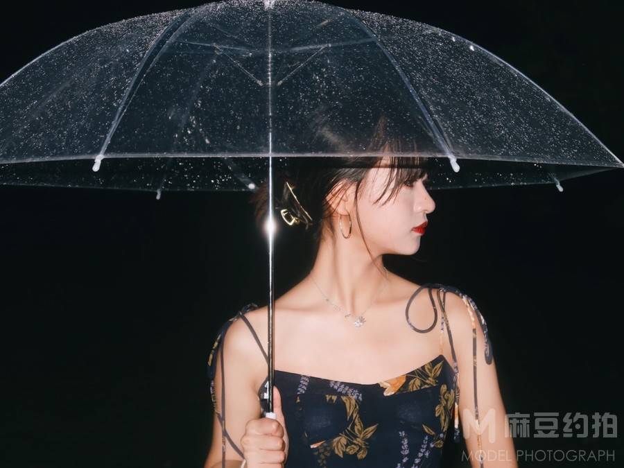 夜景模特