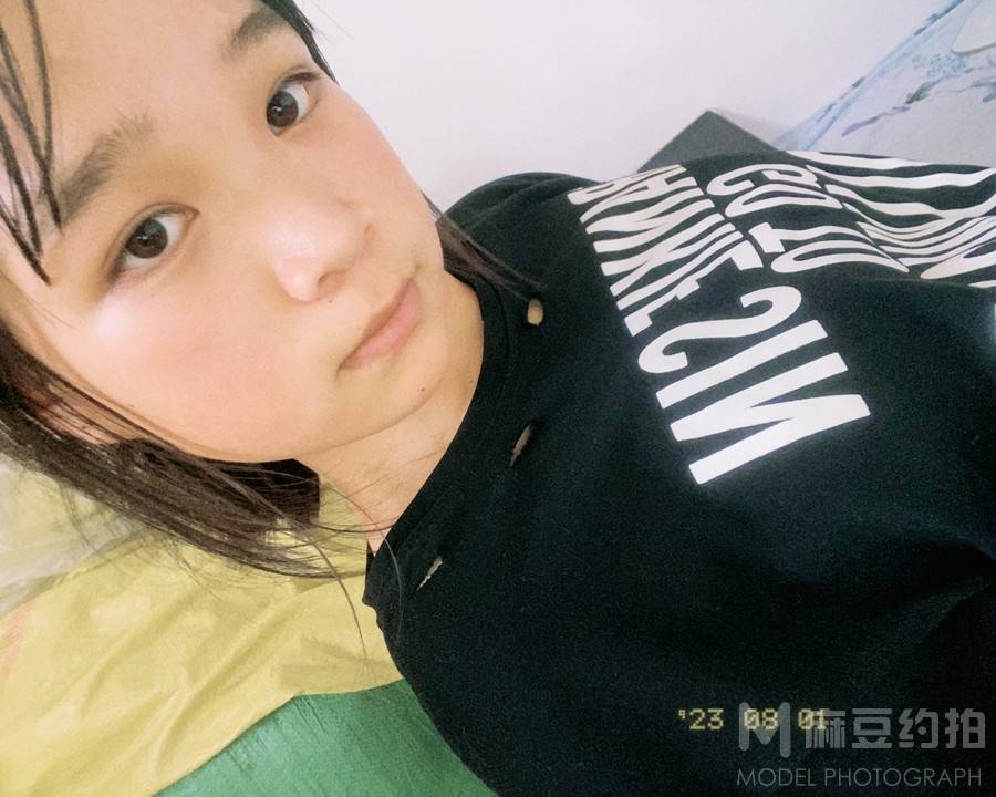 胶片模特