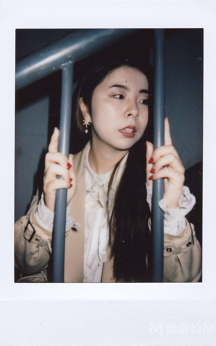 宝丽来模特