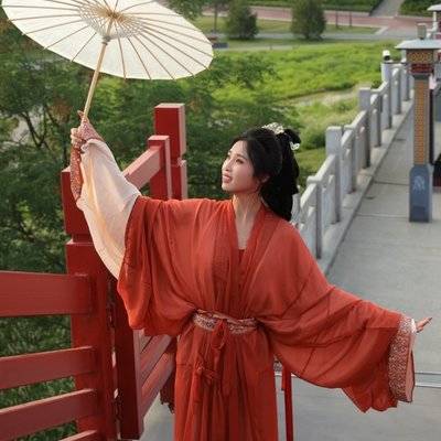 汉服模特